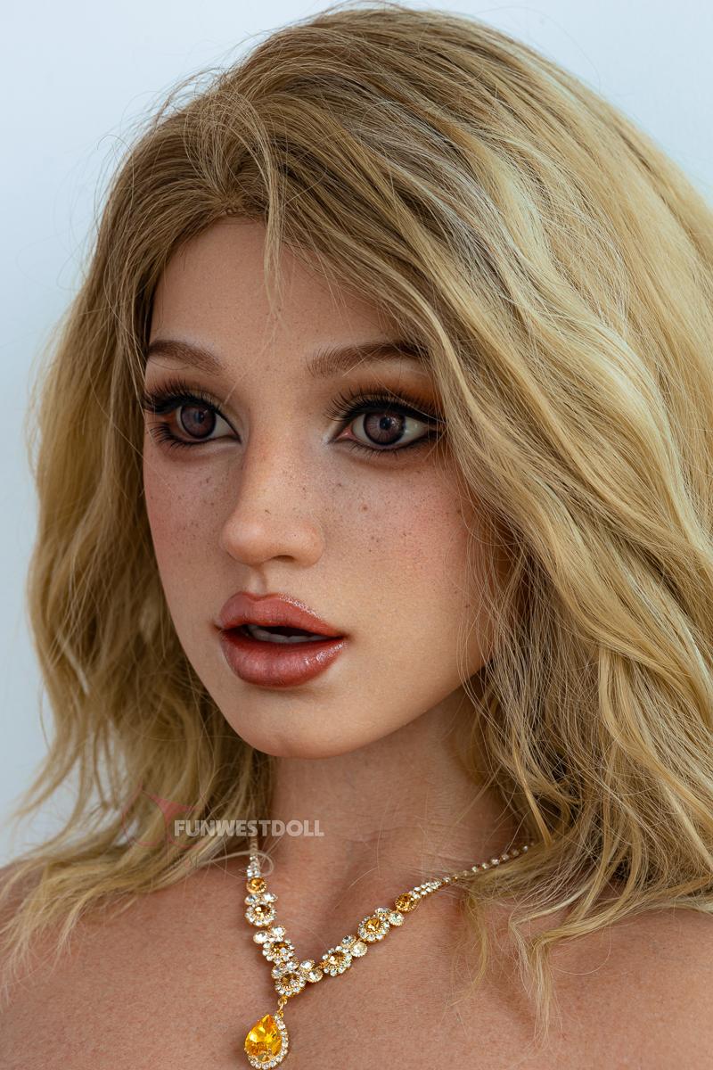 Lavinia - Image 10