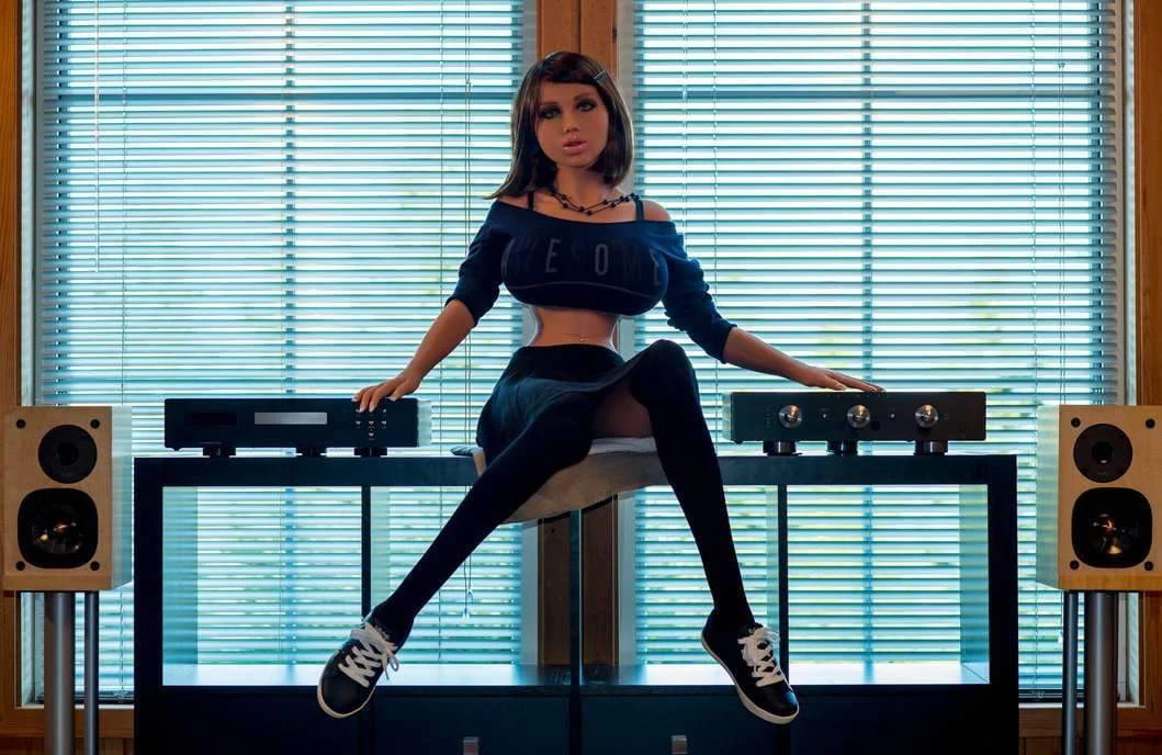 Tasha - Image 4